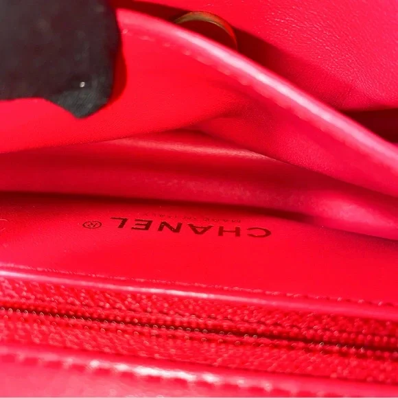 CHANEL Handle Flap Bag Black Aged Calfskin with Gold Hardware - Picture 9 of 12